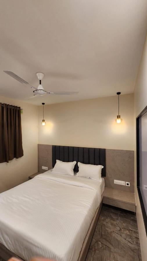 Hotel Peace International Mumbai Exterior foto